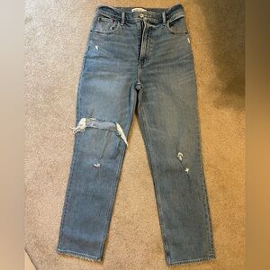 Abercrombie & Fitch Jeans. The 90s Straight Ultimate High Rise Jean